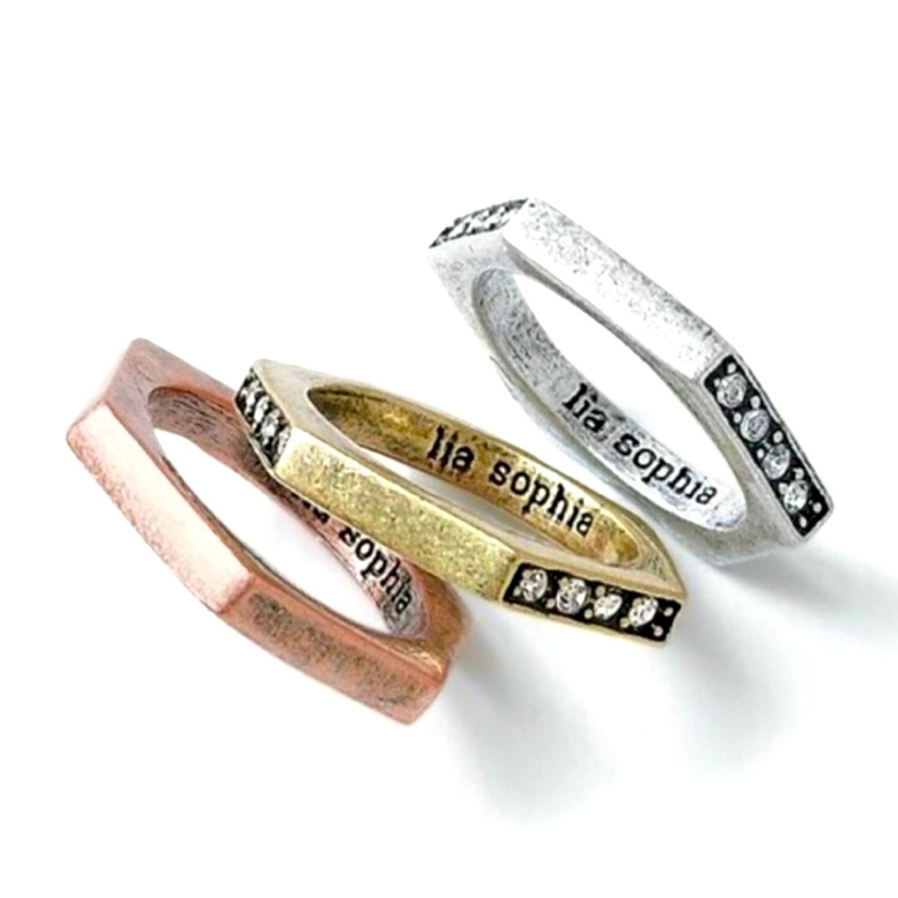 NWT Lia Sophia Tri Stackable Ring Set Size 7